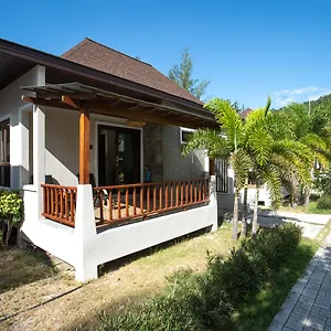 เซาธ์เทิร์นลันตารีสอร์ท 3*, Ko Lanta Thailand