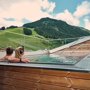 Hasenauer 4 Sterne Superior Hotel Saalbach-Hinterglemm
