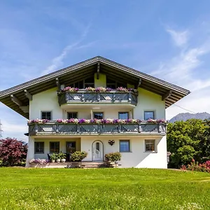 Gaestehaus Weber דירה