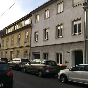 https://apartment-zhang.graz-austria-hotels.com
